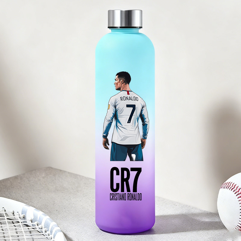 900ML CR7 Waterflessen Casual  - Travel Accessories With Kids recensie en prijs