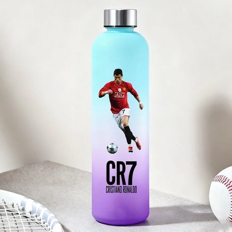 900ML CR7 Waterflessen Casual  - Travel Accessories With Kids recensie en prijs