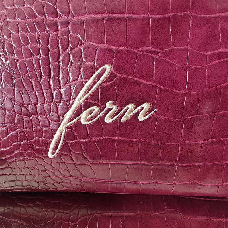 Geborduurde Croc make-up tas,  - Travel Accessories Gift Ideas recensie en prijs